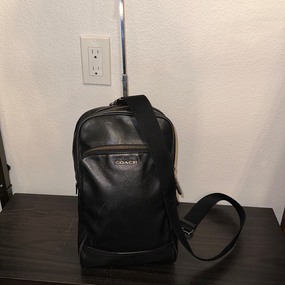 Coach Graham Pack Smooth Black (Side Pack) - Picture 1 of 7
